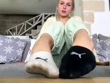 blonde teen pregnant girl has her pussy masturbated